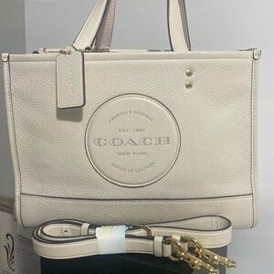 Coach Dempsey Carryall
Tote Bag Handbag in Chalk Leather & Gold
Tone Hardware